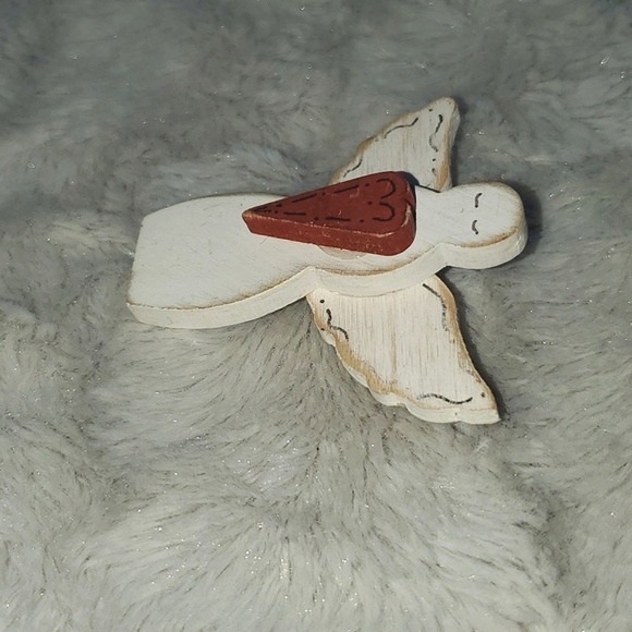 Vintage Angel and Snowman Brooches - Picture 5 of 10